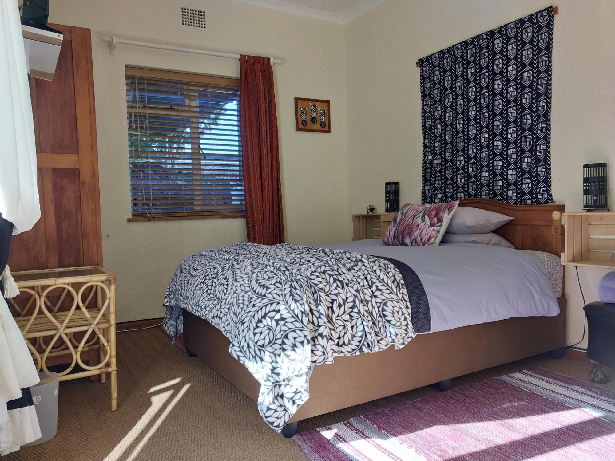 The Trailhouse Hotel เบตตีส์เบย์ ภายนอก รูปภาพ